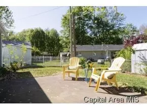 131 Dawn Dr, Springfield, IL 62702 photo 2