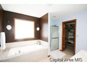 4524 Greenbriar Dr, Springfield, IL 62711 photo 12