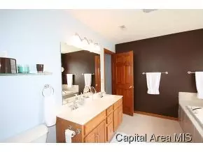 4524 Greenbriar Dr, Springfield, IL 62711 photo 13