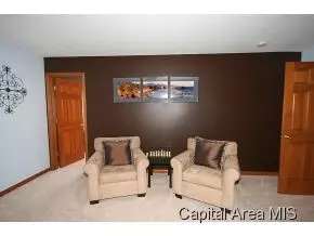 4524 Greenbriar Dr, Springfield, IL 62711 photo 11