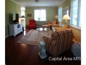 803 Colorado Ct, Springfield, IL 62711 photo 2