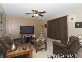 2726 Black Ave, Springfield, IL 62702 photo 2