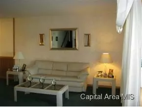 3201 Angelo, Springfield, IL 62707 photo 2