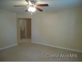 3041 S 13th St, Springfield, IL 62703 photo 8
