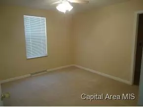 3041 S 13th St, Springfield, IL 62703 photo 12