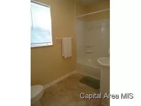 3041 S 13th St, Springfield, IL 62703 photo 4