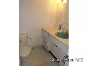 2136 Warwick, Springfield, IL 62704 photo 12