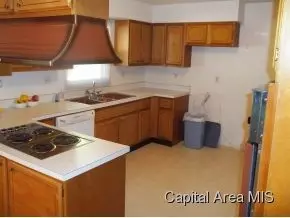 2136 Warwick, Springfield, IL 62704 photo 5