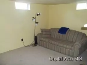 2136 Warwick, Springfield, IL 62704 photo 13