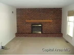 2136 Warwick, Springfield, IL 62704 photo 3