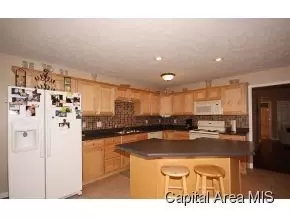 2912 Tanner Rd, Springfield, IL 62702 photo 6