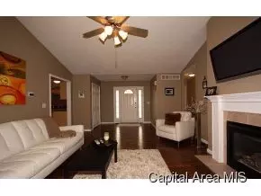 2912 Tanner Rd, Springfield, IL 62702 photo 3