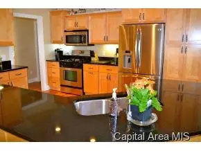 1705 Providence, Springfield, IL 62711 photo 2