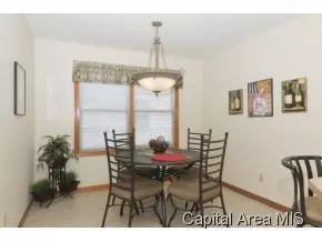 7105 Preston Dr, Springfield, IL 62711 photo 9