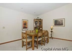 7105 Preston Dr, Springfield, IL 62711 photo 5