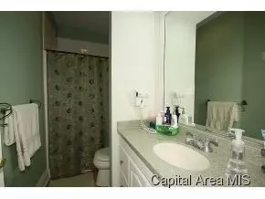 607 N Main, Athens, IL 62613 photo 17