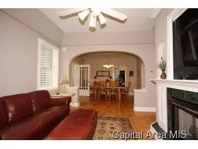 607 N Main, Athens, IL 62613 photo 5