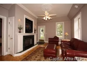 607 N Main, Athens, IL 62613 photo 6