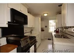 607 N Main, Athens, IL 62613 photo 9