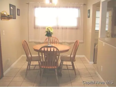 69 Glen Aire, Springfield, IL 62703 photo 2