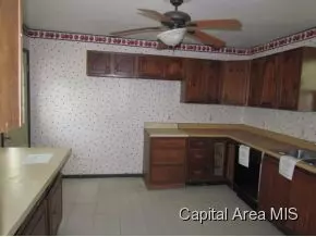 701 N Wesley, Springfield, IL 62702 photo 5