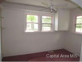 701 N Wesley, Springfield, IL 62702 photo 9
