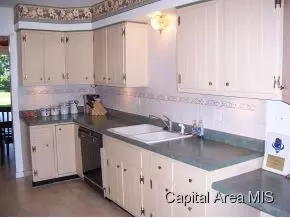 75 Providence Ln, Springfield, IL 62707 photo 8