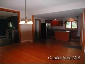 1750 Falcon Rd, Springfield, IL 62712 photo 3