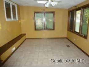 8 Shaw Ct, Macon, IL 62544 photo 9