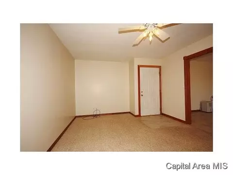 500 E Wineman St, Auburn, IL 62615 photo 8