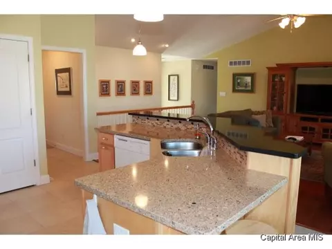 6505 Winterberry Ln, Springfield, IL 62712 photo 5