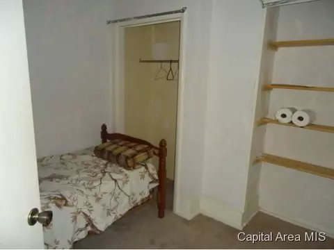 128 E Reynolds, Springfield, IL 62702 photo 2