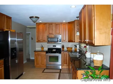 37 Abbott, Springfield, IL 62704 photo 8