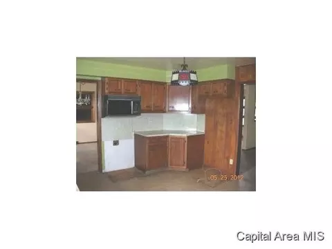 3792 Tozer Rd, Springfield, IL 62707 photo 2