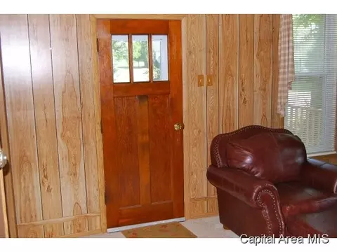 554 W Douglas, Greenview, IL 62642 photo 9
