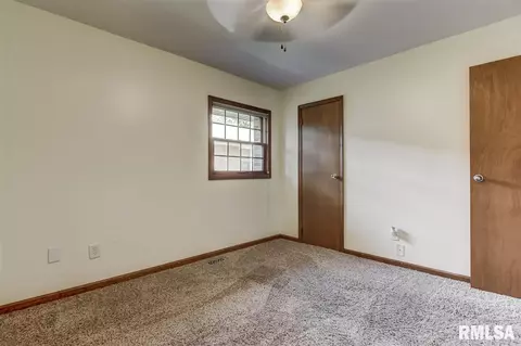 3112 Olympic Dr, Springfield, IL 62704 photo 21