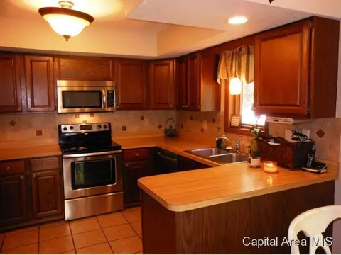3204 Ellendale, Springfield, IL 62704 photo 9