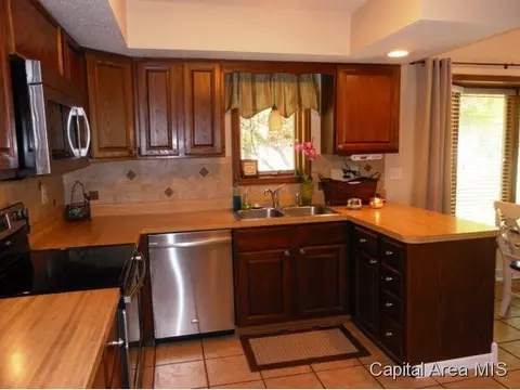 3204 Ellendale, Springfield, IL 62704 photo 8