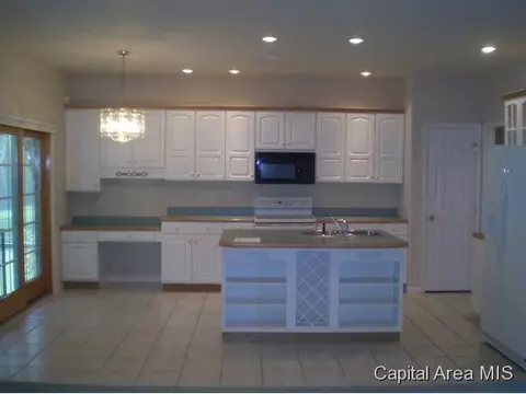 2024 W Laurel, Springfield, IL 62704 photo 2