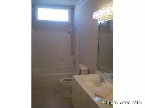 2024 W Laurel, Springfield, IL 62704 photo 9