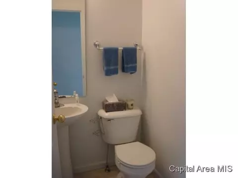 3709 Castle Hill Blvd, Springfield, IL 62712 photo 9