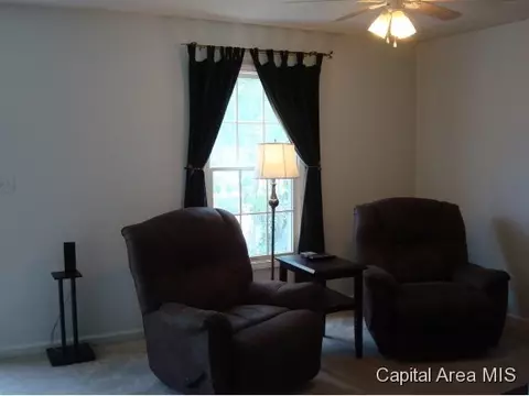 3709 Castle Hill Blvd, Springfield, IL 62712 photo 8