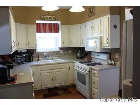 1711 S 4th St, Springfield, IL 62703 photo 7