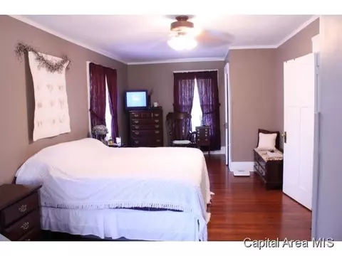 1711 S 4th St, Springfield, IL 62703 photo 15