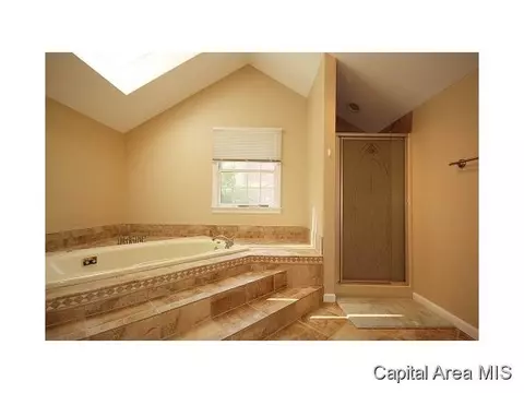 824 Coventry Pt, Springfield, IL 62702 photo 18