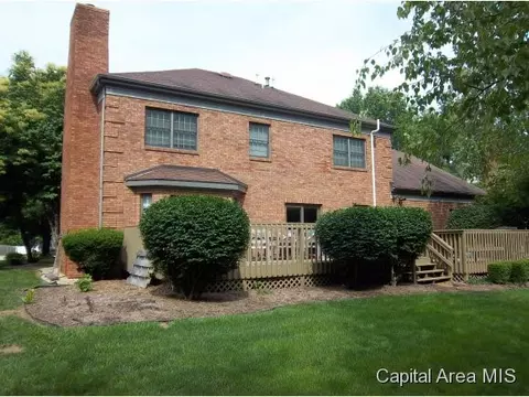 824 Coventry Pt, Springfield, IL 62702 photo 2