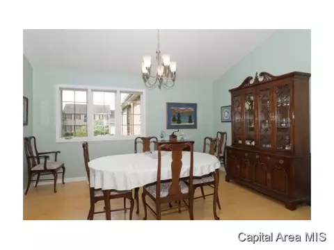 4009 Eagle Wing, Springfield, IL 62711 photo 3