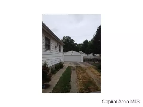 2158 S 11th, Springfield, IL 62703 photo 3