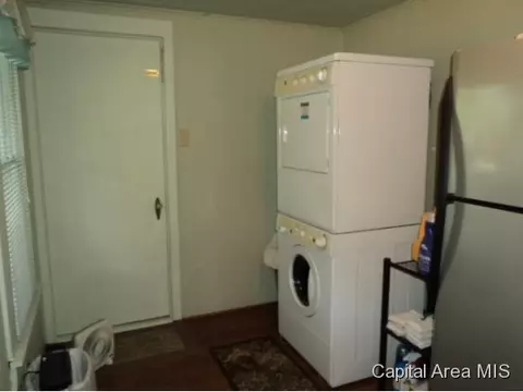 205 Ebony, Thayer, IL 62689 photo 9