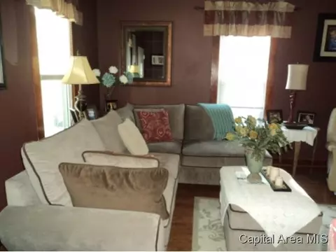 205 Ebony, Thayer, IL 62689 photo 13